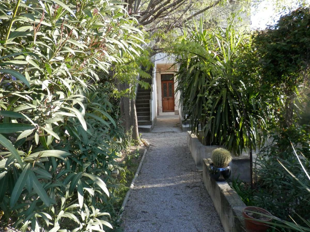 Appartement Villa Marie Fanny Arlés Exterior foto